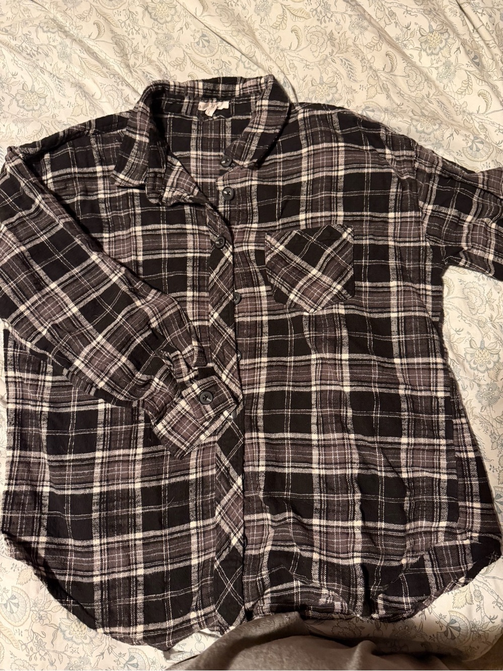 Black & White Plaid Women’s Button-Up Shirt